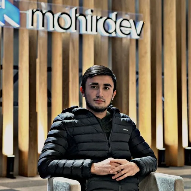 Azizbek — Senior iOS & Android Developer
